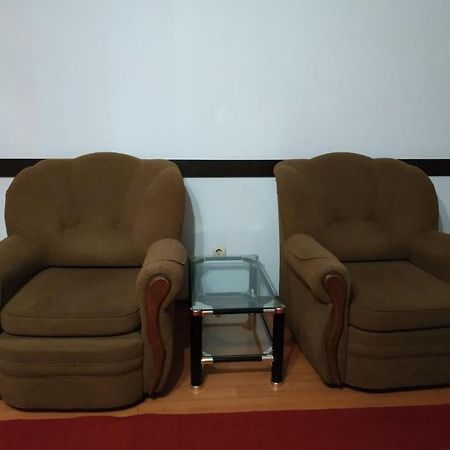 Nice Apartment Near Gulliver Kiev Ngoại thất bức ảnh