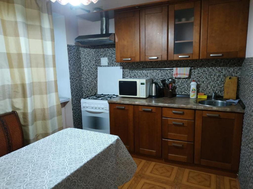 Nice Apartment Near Gulliver Kiev Ngoại thất bức ảnh